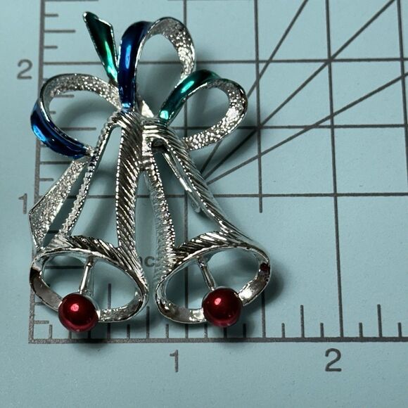 Vintage GERRY'S Christmas BELL Brooch Pin Silver Tone Enamel 2-1/4" Beautiful - Picture 8 of 12